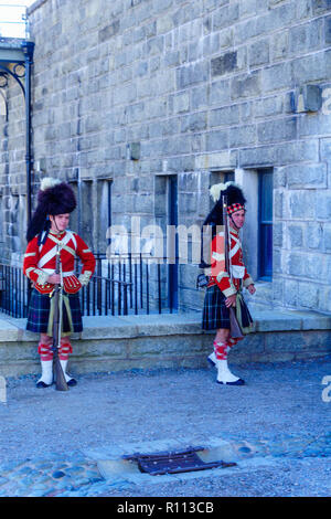 Halifax, Kanada - 23 September, 2018: Blick auf Halifax Citadel, mit Soldaten in traditionellen Uniformen. Nova Scotia, Kanada Stockfoto