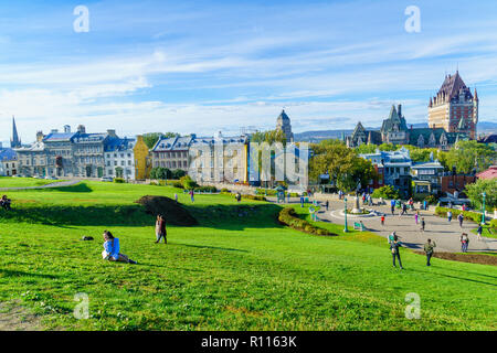 Quebec City, Kanada - 27 September 2018: Blick auf die Altstadt von der Zitadelle aus, bei Einheimischen und Besuchern, Quebec City, Quebec, Kanada Stockfoto