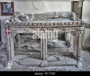 Das 15. Jahrhundert zweistufige Grab Johannes Golafre in der Pfarrkirche St. Nikolaus, Fyfield, Oxfordshire, UK. Stockfoto
