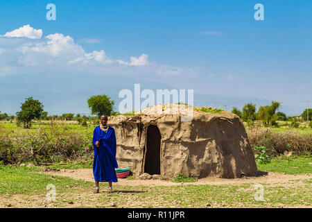 Arusha, Tansania - Januar 24, 2018 - traditionelle Masai Dorf in der Nähe von Arusha, Tansania. Stockfoto