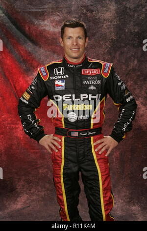 IRL Fahrer Scott Sharp stellt während der IRL Media Day bei Homestead Miami Speedway am März 4, 2006. Stockfoto