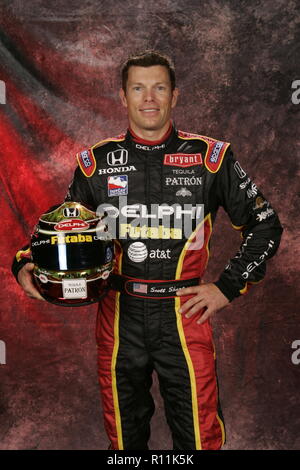 IRL Fahrer Scott Sharp stellt während der IRL Media Day bei Homestead Miami Speedway am März 4, 2006. Stockfoto