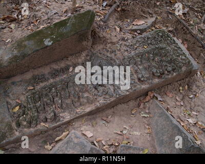 Relief auf dem Boden sind, Beng Mealea Tempel Stockfoto