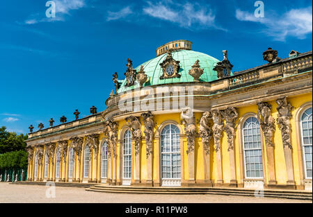 Schloss Sanssouci, die Sommerresidenz Friedrichs des Großen, König von Preußen, in Potsdam, Deutschland Stockfoto