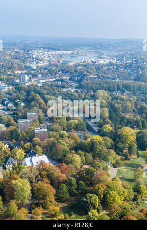 Antenne Panorama vom Florianturm Telekommunikation Turm und Wahrzeichen in Dortmund, Deutschland. Stockfoto