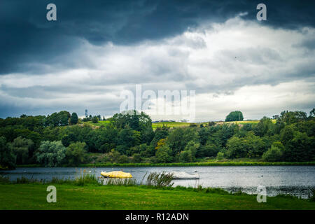 Panorama von Linlithgow Loch in Linlithgow, Schottland, Großbritannien Stockfoto