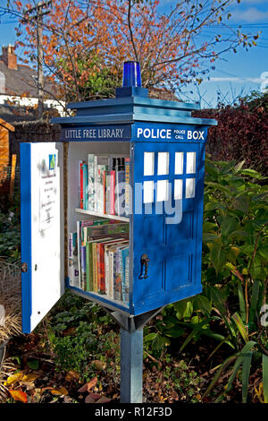 Wenig freie Bibliothek, starbank Park, Newhaven, Edinburgh, Schottland, Großbritannien Stockfoto