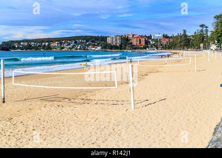 Volleyball Netze an Manly Beach, New South Wales, Australien Stockfoto