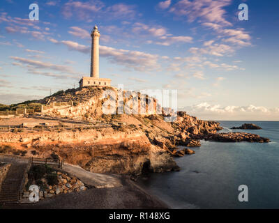 Leuchtturm und Dawn in Cabo de Palos Stockfoto