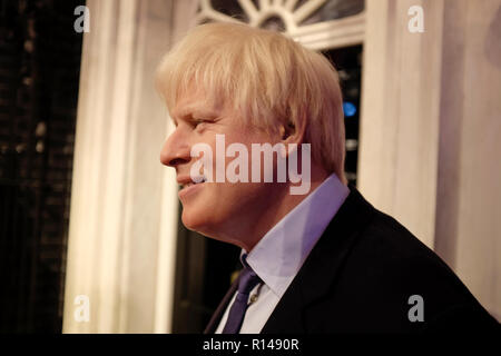 Wachsfigur von Boris Johnson bei weltbekannten touristischen Attraktion Madame Tussauds Wachsfigurenkabinett in London, Vereinigtes Königreich. Stockfoto