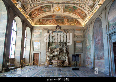 In CAPRAROLA, Viterbo, Latium, Italien - Am 12/30/2016 - Hercules Hall Stockfoto