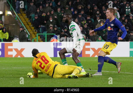 Celtic's Odsonne Edouard feiert seine Seiten zweite Ziel zählen während der UEFA Europa League, Gruppe B Spiel im Celtic Park, Glasgow. Stockfoto