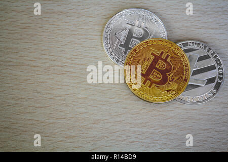 Weltweit - und litecoin bitecoin cryptocurrency Stockfoto