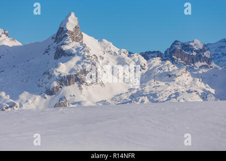 Ein Winter Aussicht vom Fronalpstock Berg im Schweizer Kanton Schwyz. Stockfoto