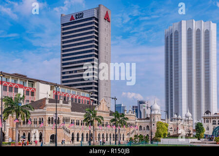 KUALA LUMPUR, Malaysia - 22. Juli: Dies ist ein Blick auf die Innenstadt von Kuala Lumpur Wolkenkratzer in Merdeka Square am 22. Juli 2018 in Kuala Lumpur Stockfoto