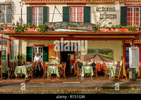 Restaurant, Restaurante Le Jardin, Rua D. Carlos I, Altstadt, Funchal, Madeira, Portugal Stockfoto