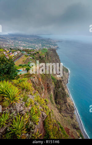 Ausssicht vom Cabo Girao, Camara de Lobos, Madeira, Portugal Stockfoto