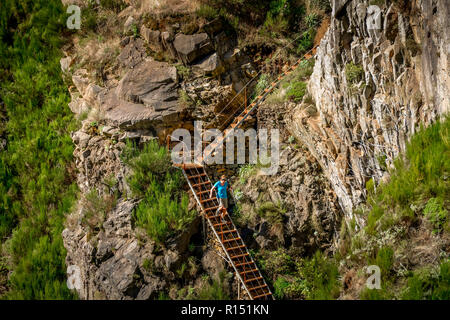 Wanderweg PR1 vom Pico Do Arieiro zum Pico Ruivo, Madeira, Portugal Stockfoto