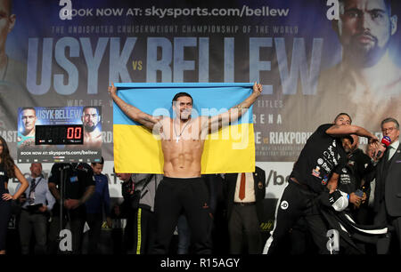 Oleksandr Usyk während der in Manchester Central wiegen. Stockfoto