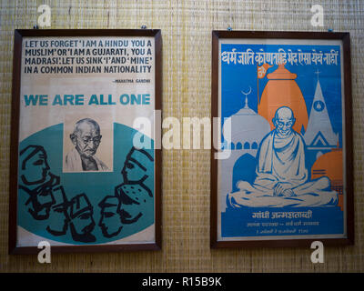 Nahaufnahme einer Zitate von Mahatma Gandhi, Mani Bhavan - Mahatma Gandhi's Residence in Mumbai 1917-1934, Gandhi's Museum und Bibliothek, Mumbai, Maharashtra, Stockfoto