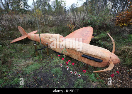 Schottland, Ayrshire. Ayr, Rozelle Park, Ersten Weltkrieg commemorative Skulpturenweg durch professionelle Kettensäge Carver lain Chalmers, Andy Maclachlan, Stockfoto