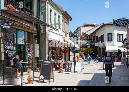 Straßenszene in der alte Basar, Skopje, Skopje Region, Republik Nördlich Mazedonien Stockfoto