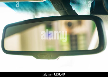Rückspiegel der modernen Auto close up verschwommen Stockfoto