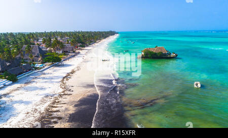 Antenne. Reastaurant auf Fels. Sansibar, Tansania. Stockfoto