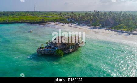 Antenne. Reastaurant auf Fels. Sansibar, Tansania. Stockfoto