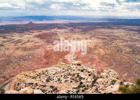 Blick von Cedar Mesa an Moki Dugway, Utah, USA Stockfoto