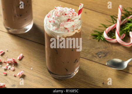 Sweet Peppermint Eiskaffee Mokka mit Schlagsahne Stockfoto