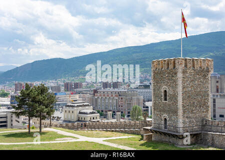 Blick auf die Stadt von der Festung Kale, Skopje, Skopje Region, Republik Nördlich Mazedonien Stockfoto