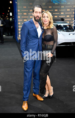Alec Völkel Der BossHoss und seine Frau Johanna Michels die Teilnahme an der 20. GQ Männer des Jahres" in der Komischen Oper am 8. November 2018 in Berlin, Deutschland. Stockfoto