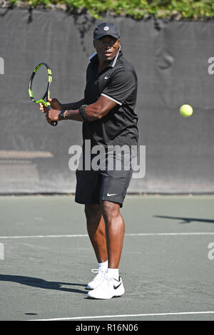 Boca Raton, FL, USA. 09 Nov, 2018. Dichtung nimmt an den Chris Evert/Raymond James Pro-Celebrity Tennis Classic - morgens an der Boca Raton Resort & Spa am 9. November 2018 in Boca Raton, Florida. Quelle: MPI04/Medien Punch/Alamy leben Nachrichten Stockfoto