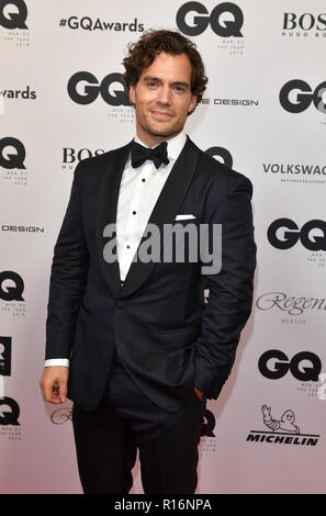 Berlin, Deutschland. 08 Nov, 2018. Schauspieler Henry Cavill kommt zur Gala "GQ Männer des Jahres 2018". Foto: Jens Kalaene/dpa/Alamy leben Nachrichten Stockfoto