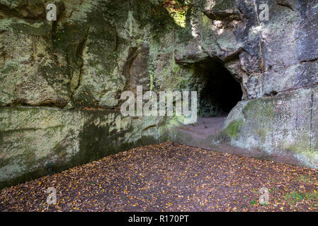 Die Einsiedler Höhle in Alderley Edge, Cheshire, England. Stockfoto