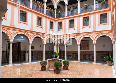 Terrasse im Museo de Bellas Artes (Museum der schönen Künste), Sevilla, Spanien Stockfoto