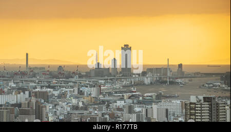 Osaka City View im Sonnenuntergang Stockfoto