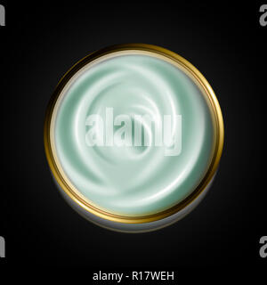 Nahaufnahme der offenen Topf von Luxus Hautcreme, schwarzer Hintergrund Stockfoto