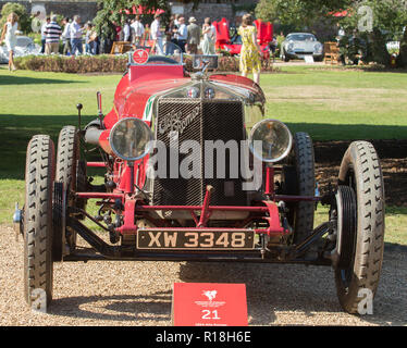 1924 Alfa Romeo RL Targa Florio Nr. 2 an der Concours von Eleganz 2018 in Hampton Court Palace, East Molesey, Surrey Stockfoto