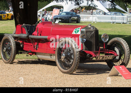 1924 Alfa Romeo RL Targa Florio Nr. 2 an der Concours von Eleganz 2018 in Hampton Court Palace, East Molesey, Surrey Stockfoto