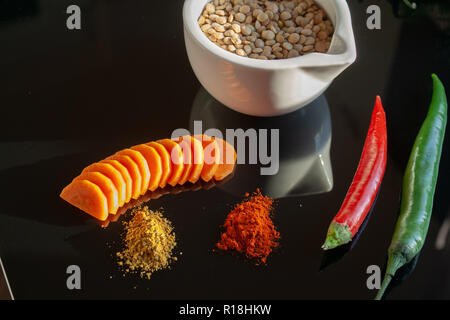 Linsensuppe Zutaten Stockfoto