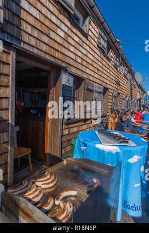 Münchener Haus, Zugsptize, höchster Gipfel, Garmisch-Partenkirchen, Wetterstein Gebirge oder Wettersteingebirge, Alpen, Bayern, Deutschland, Europa Stockfoto