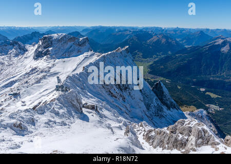 Österreichischen Teil der Zugsptize, Ehrwald, Reutte, Wetterstein Gebirge oder Wettersteingebirge, Alpen, Tirol, Österreich, Europa Stockfoto