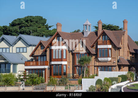 Poole Dorset Großbritannien - 20 Oktober 2018: Luxus Haus an Sandbänken Poole Stockfoto