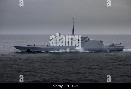 Die fünften Fregatte FREMM multi Mission für die französische Marine FS Bretagne im Nordatlantik Stockfoto