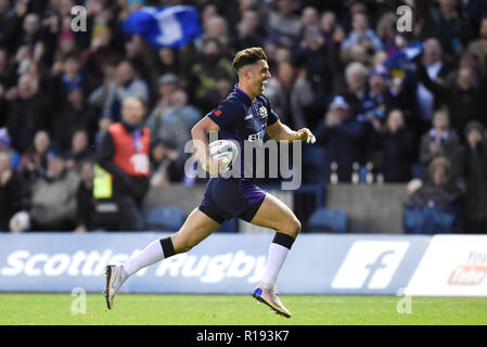 Adam Hastings Kerben in Schottland 7. und letzte Versuch im Herbst Länderspiel bei BT Stadion Murrayfield, Edinburgh. Stockfoto