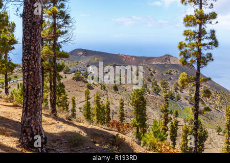 Blick auf den Vulkan San Antonio in La Palma, Kanarische Inseln Stockfoto