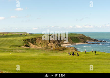 Blick von Morfa Nefyn Golf Club entlang der Klippe zu Fuß Gwynedd in Nordwales Stockfoto