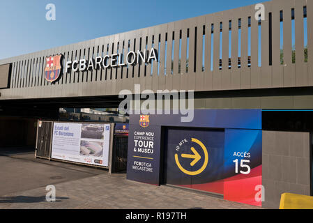 Einer der Eingänge zum F C Barcelona Stadion, Barcelona, Spanien Stockfoto